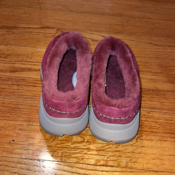 Merrell NWOT suede slippers, lined, size women’s 6 - Picture 3 of 6